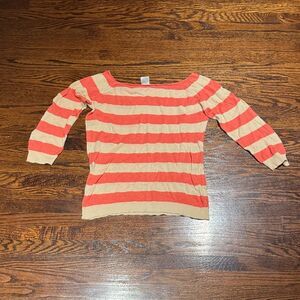 Old Navy Coral and Beige Knit Top Size L but fits like a M